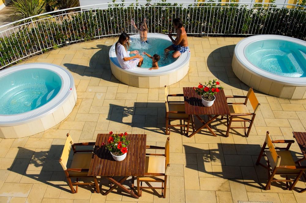 Milano Helvetia - In Centro Con Piscina Riccione
